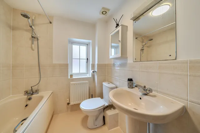 Morris Drive, Billingshurst, RH14