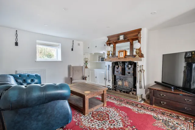 Broad Street, Beechingstoke, SN9