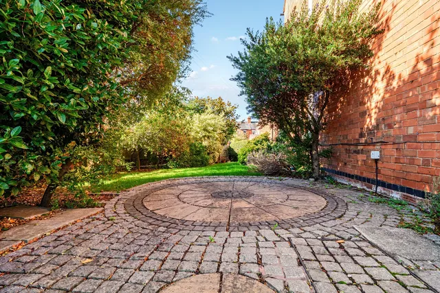 Mayfield Avenue, Stratford-Upon-Avon, CV37