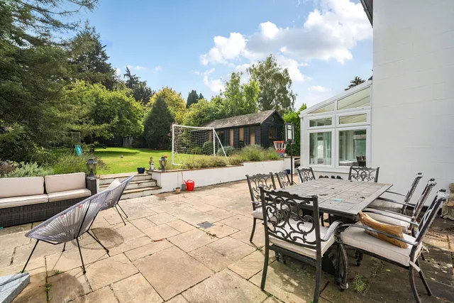 Ballinger Road, South Heath, HP16