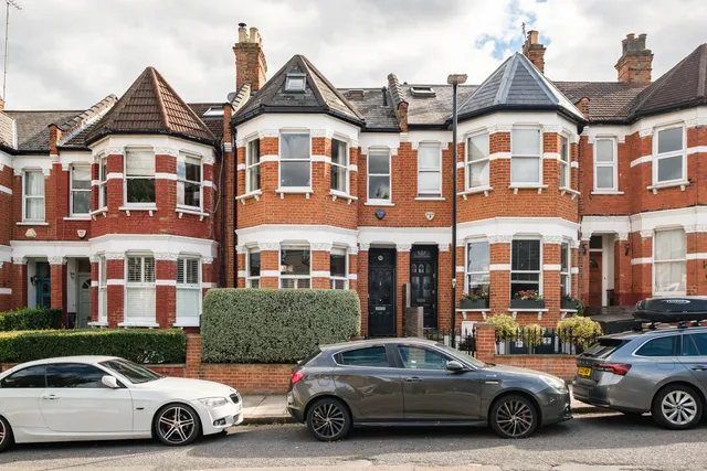 Victoria Road, London, N22