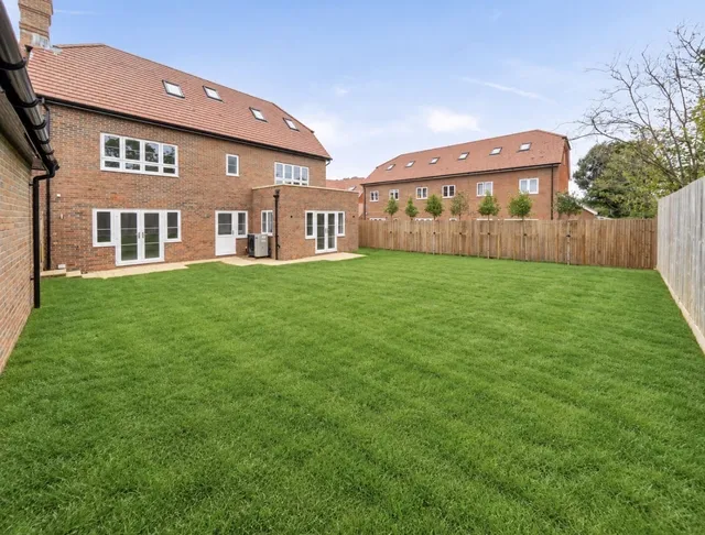 Folders Lane, Burgess Hill, RH15
