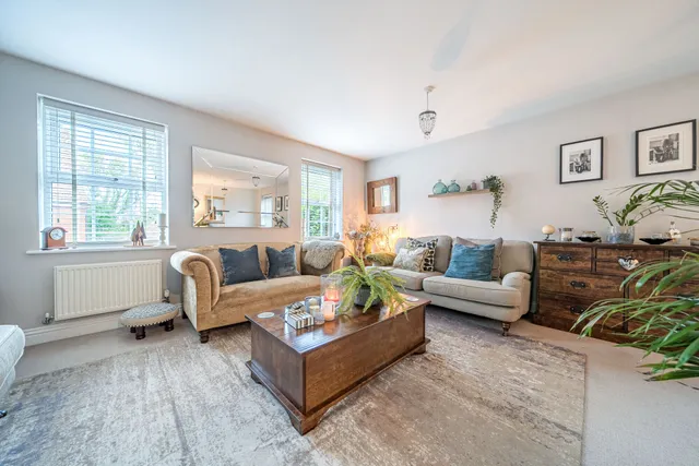 Maurice Way, Marlborough, SN8