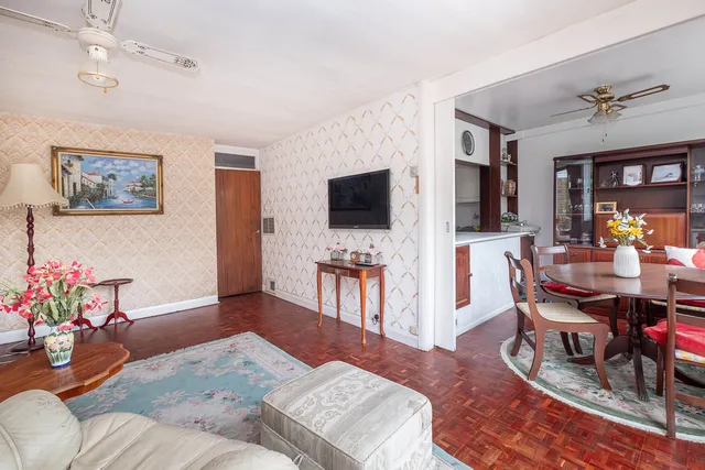 Portsmouth Road, Kingston Upon Thames, KT1