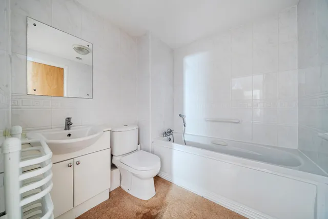 Old Dairy Close, Fleet, GU51