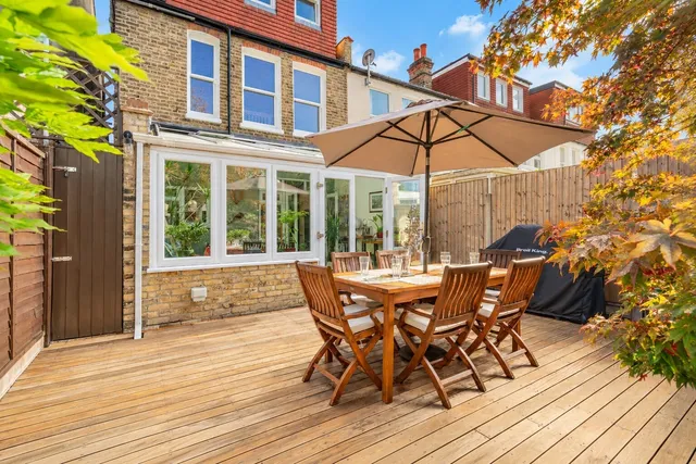 Birkbeck Road, London, W5