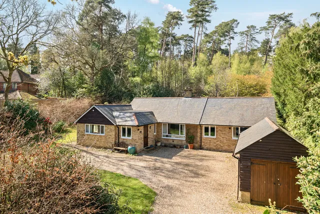 Pine Ridge Drive, Lower Bourne, Farnham, GU10