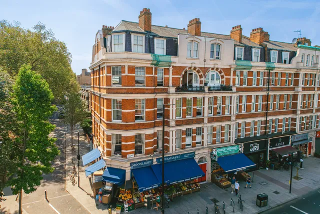 Holloway Road, London, N7