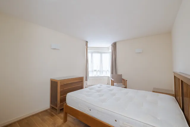 Admiral Walk, London, W9