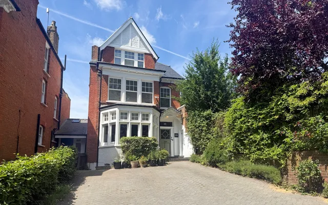 Muswell Hill Road, London, N10