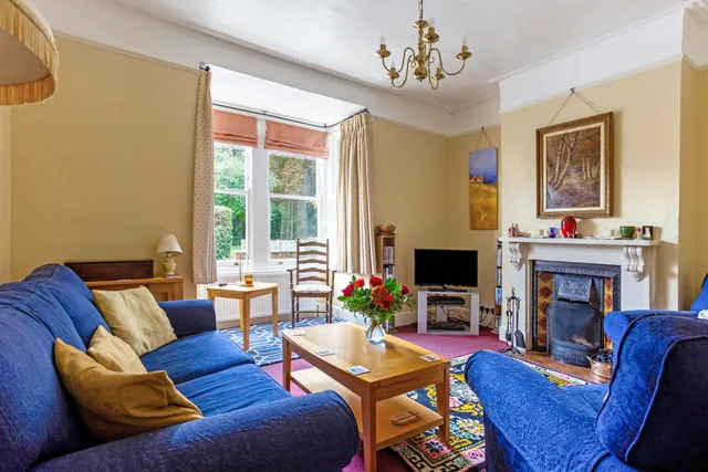 College Road, Epsom, KT17