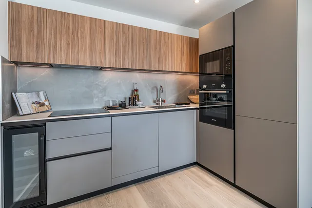 Horizon, Plough Road, London, SW11