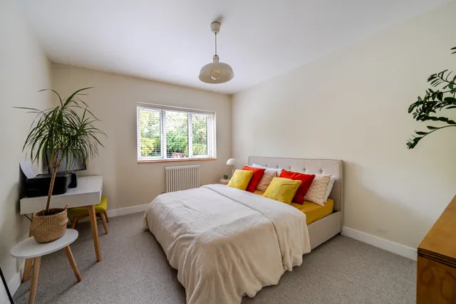 Highfield Gardens, Aldershot, GU11