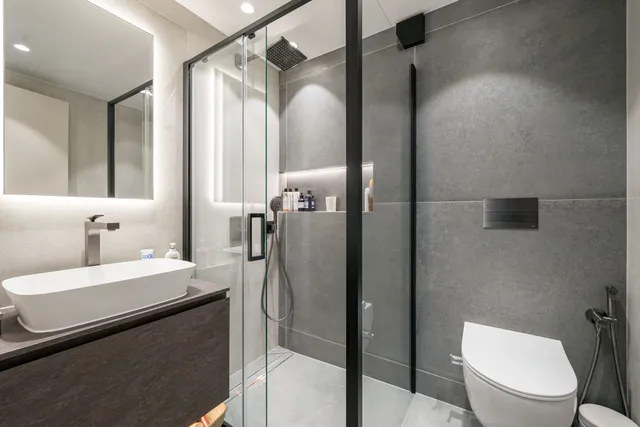 Somerset Square, London, W14