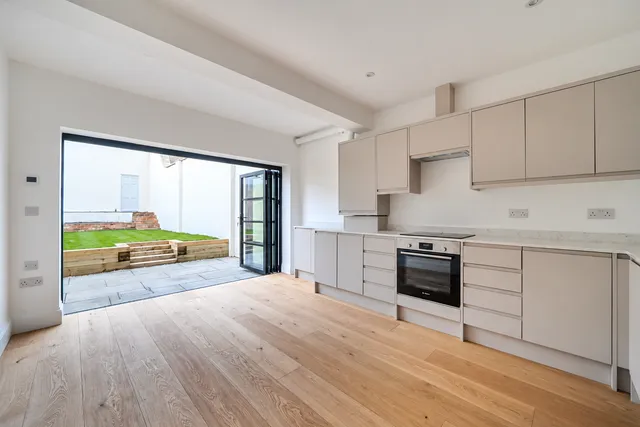 Watermoor Road, Cirencester, GL7