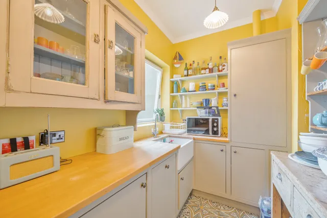 Brunswick Terrace, Hove, BN3