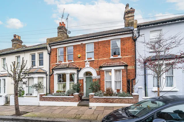 Freke Road, London, SW11