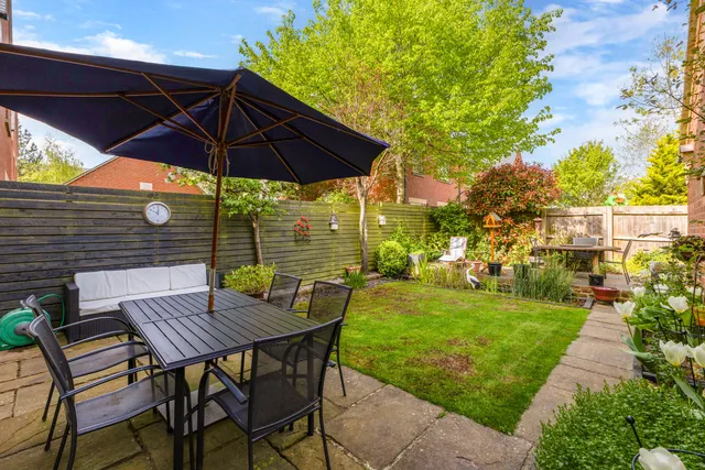 Crab Tree Close, Bloxham, OX15