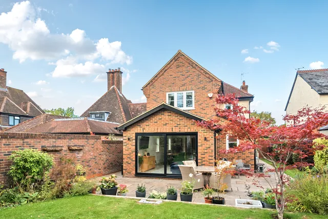 Weedon Hill, Amersham, HP6