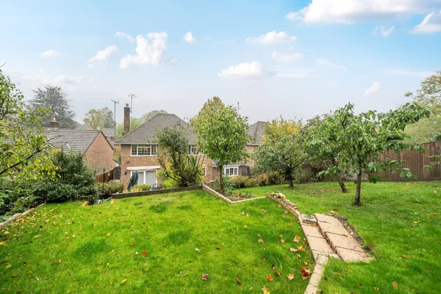 Ash Combe, Chiddingfold, GU8
