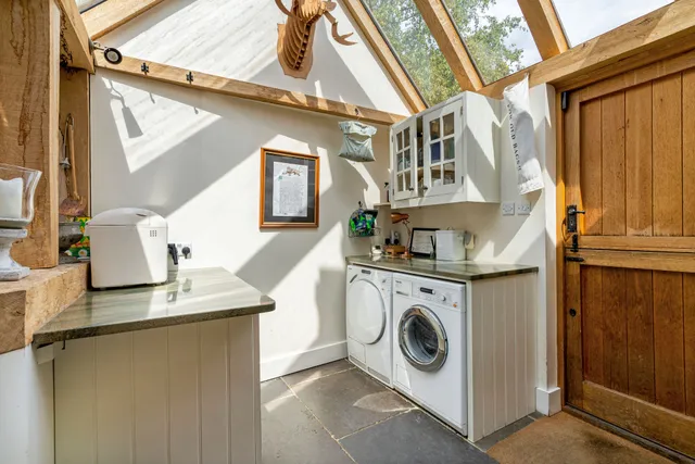 Longwater Road, Eversley, RG27
