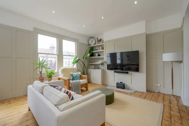Saltram Crescent, London, W9