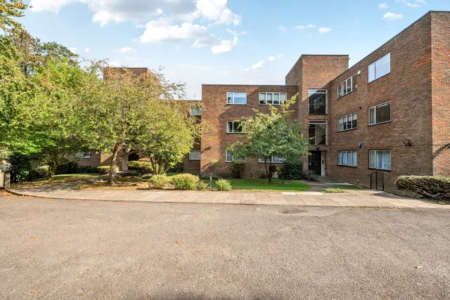 Hillcrest, King Harry Lane, St. Albans, AL3