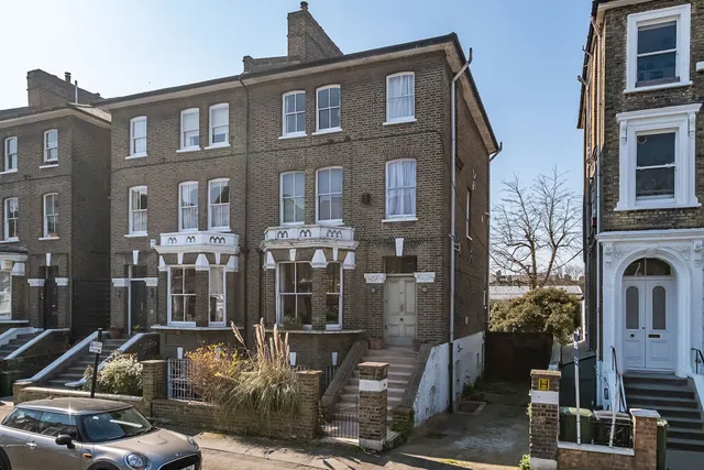 Gauden Road, London, SW4