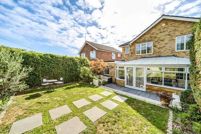 Stephenson Drive, East Grinstead, RH19