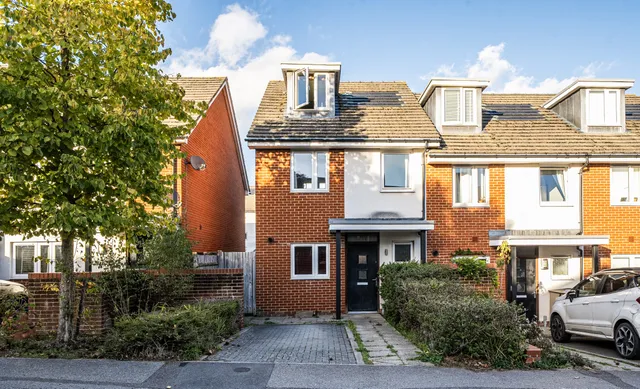 Hanbury Lane, Haywards Heath, RH16