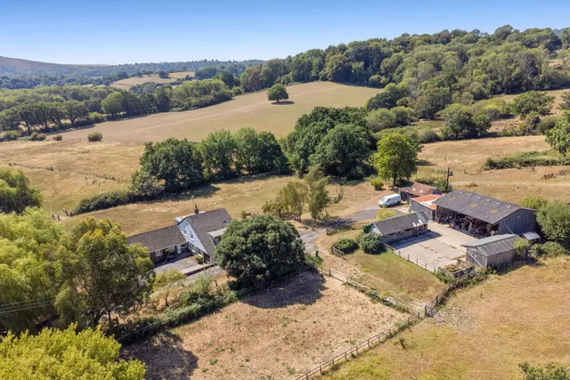 Winchester Road, Petersfield, GU32