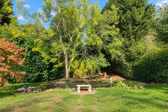 Broadbridge Heath Road, Horsham, RH12