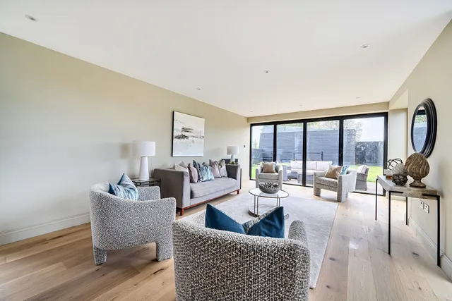 Bullsland Lane, Chorleywood, WD3