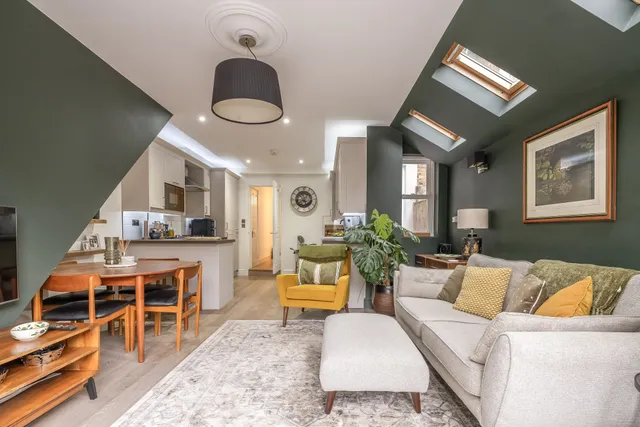 Atheldene Road, London, SW18