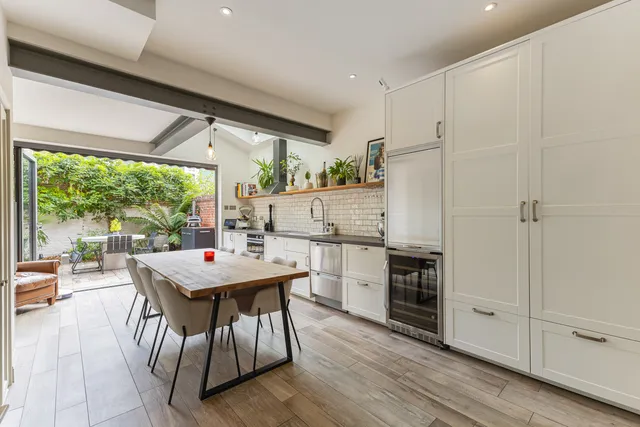 Priory Road, London, W4