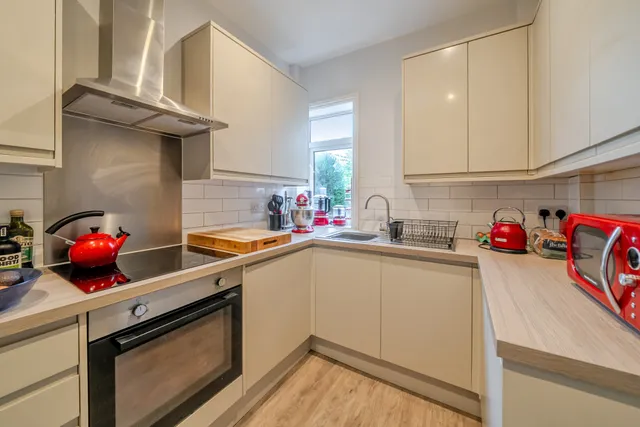 Eton Road, Datchet, SL3