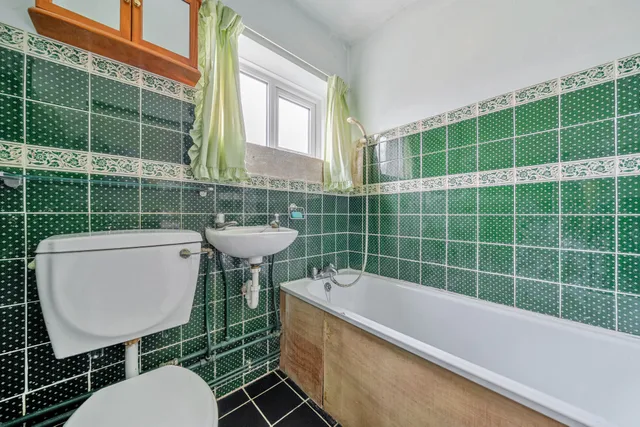 Grange Road, West Molesey, KT8
