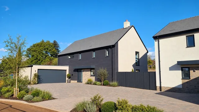The Residences at Eastwood Park, Falfield, GL12