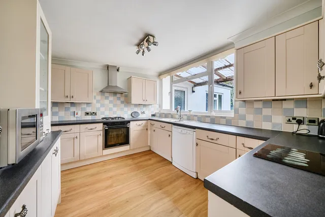Birdham Road, Chichester, PO20