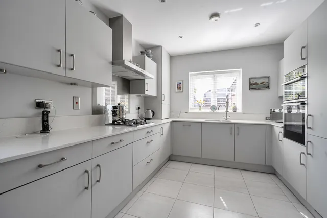 Maddoxwood, Chichester, PO19
