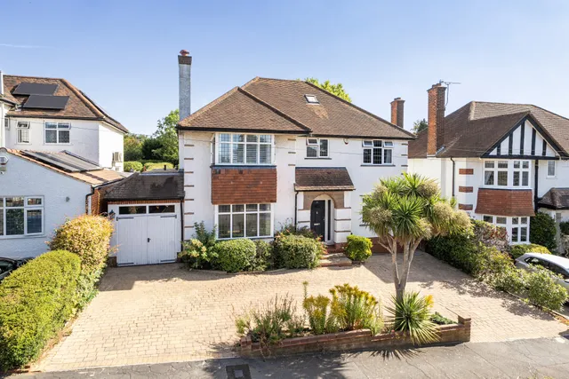 Hill Rise, Rickmansworth, WD3