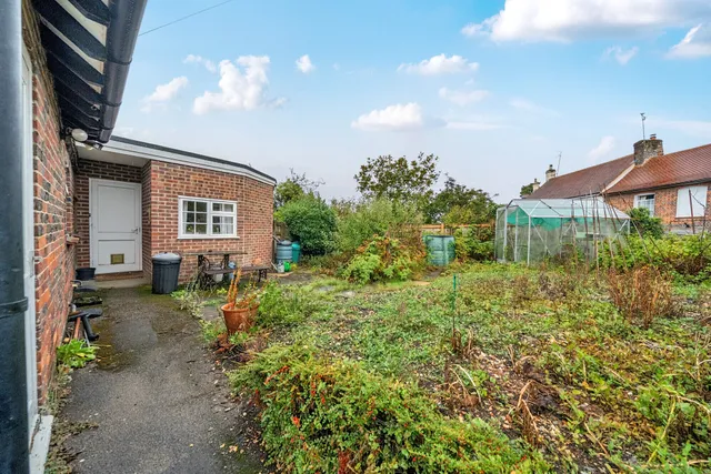 Oxford Street, Ramsbury, SN8
