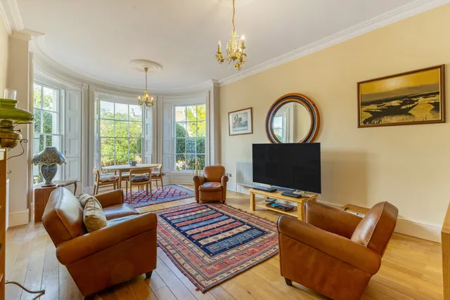 North Lodge, Teddington, TW11