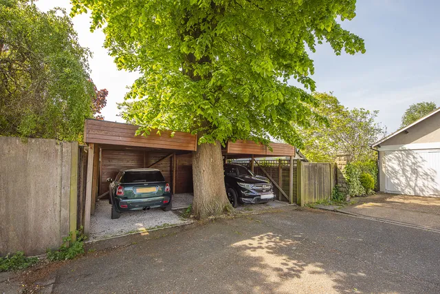 Kings Road, Kingston upon Thames, KT2