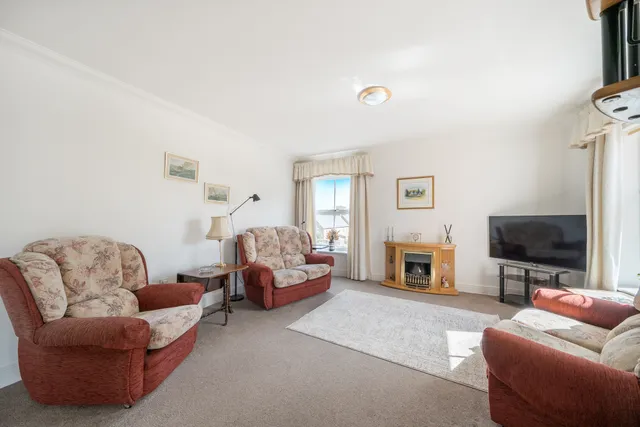 Coldstream Road, Caterham, CR3