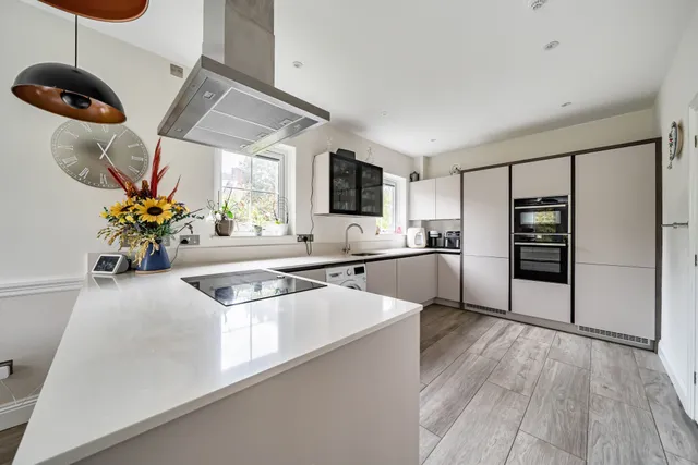 Tudor Close, Chichester, PO19