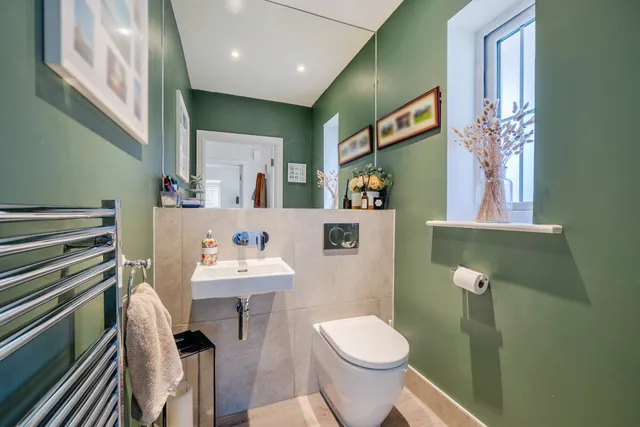 Emerald Avenue, Fleet, GU51