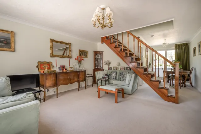Strawberry Hill Close, Twickenham, TW1