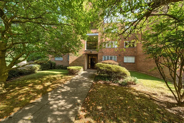 Hillcrest, King Harry Lane, St. Albans, AL3