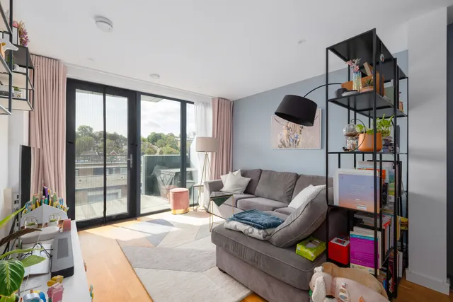 Hawthorne Crescent, London, SE10